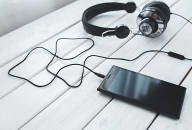 2-22-2！德甲也疯狂：两大黑马狂飙，争四乱了：药厂争欧冠资格陷被动